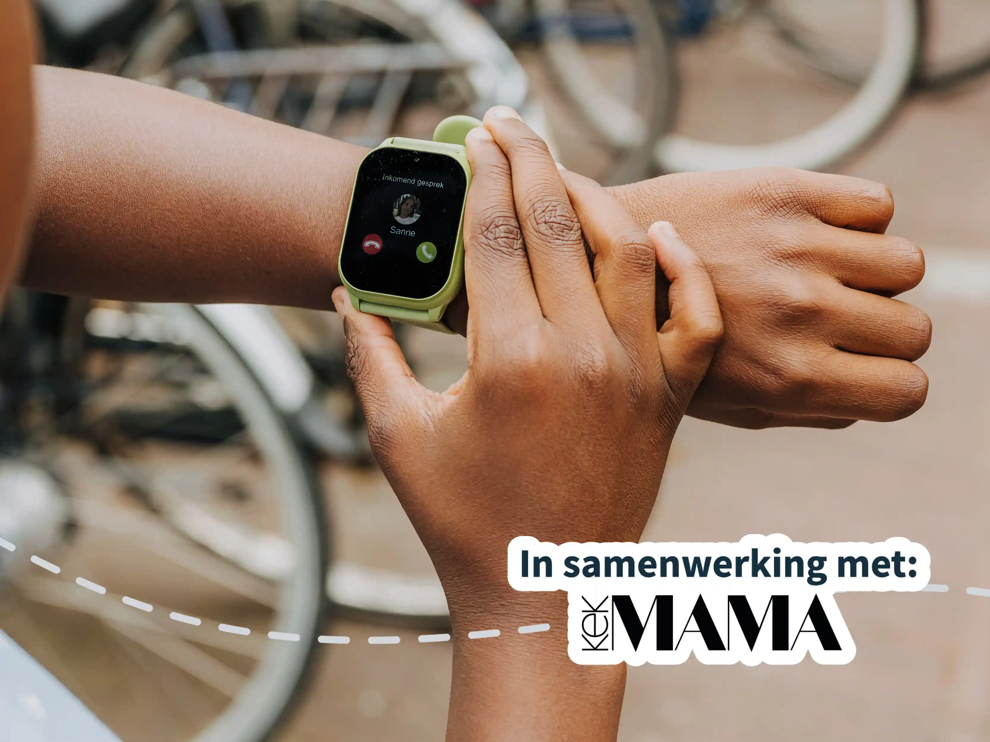 one2track horloge op school in de fietsenstalling